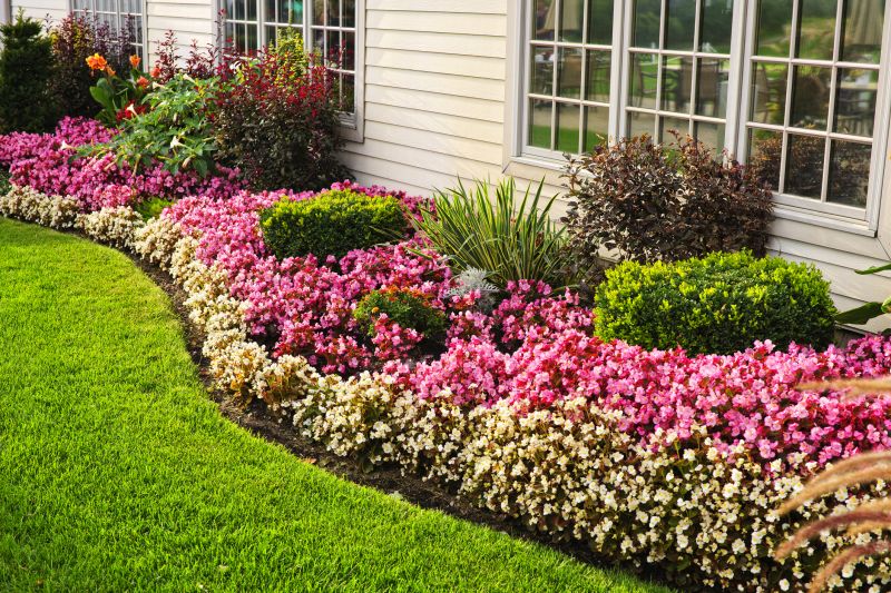 Cedar Mulch Installation in Honolulu, HI